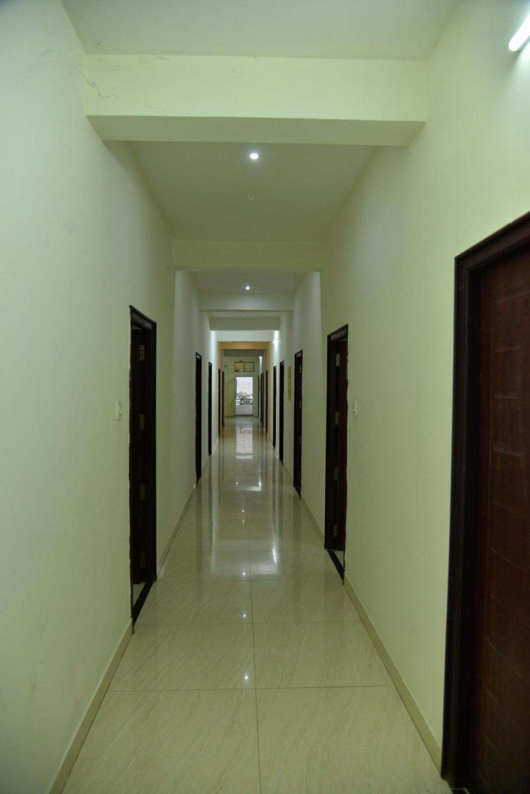 Arivu Lodge Ac Anaimalai Exteriör bild
